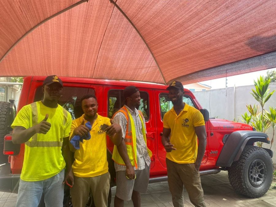 The KAAK Movers team